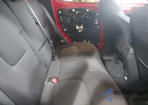 2015 Jeep Renegade Trailhawk z USA, uszkodzony, nr VIN ZACCJBCT1FPC35988